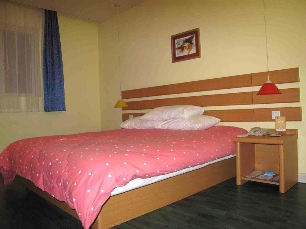 Home Inn Yantai Haiyang Bus Station Shengchancun Экстерьер фото