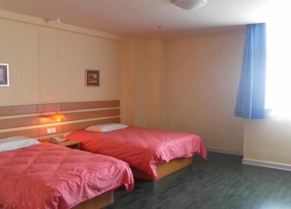 Home Inn Yantai Haiyang Bus Station Shengchancun Экстерьер фото