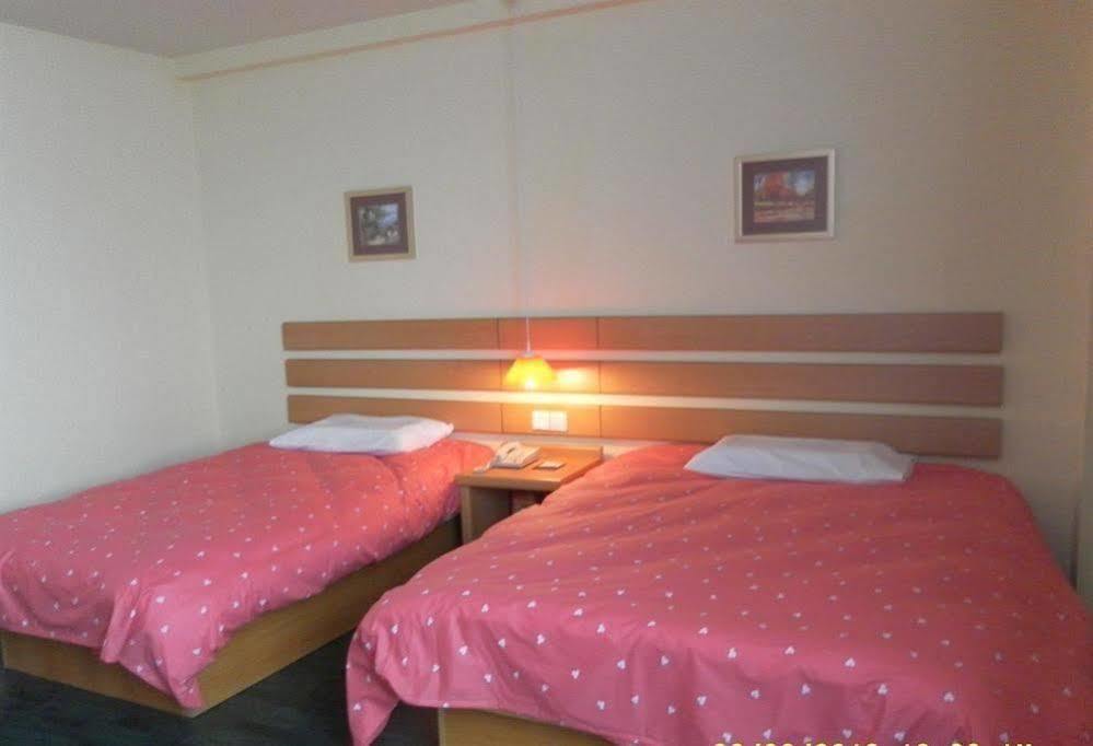 Home Inn Yantai Haiyang Bus Station Shengchancun Экстерьер фото